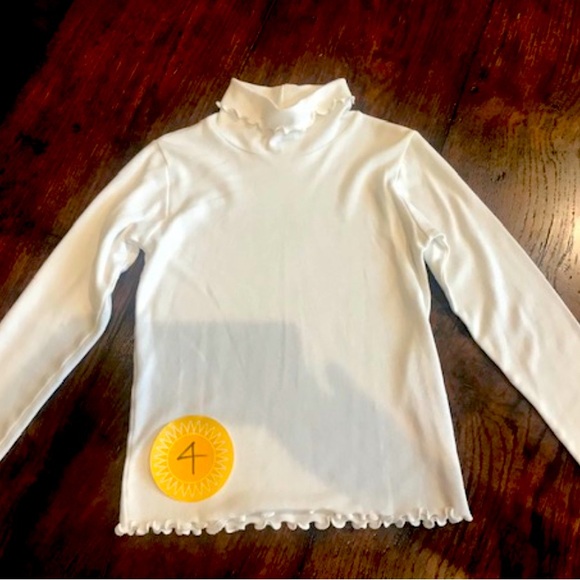 #4 - Kelly’s Kids white turtle neck - Size 5/6 - Picture 1 of 4